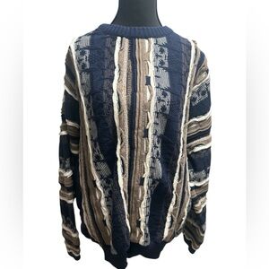 Vintage tan and navy 3D Coogi inspired men’s crewneck sweater